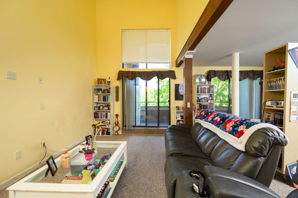 96 Old Colony Ave # 304