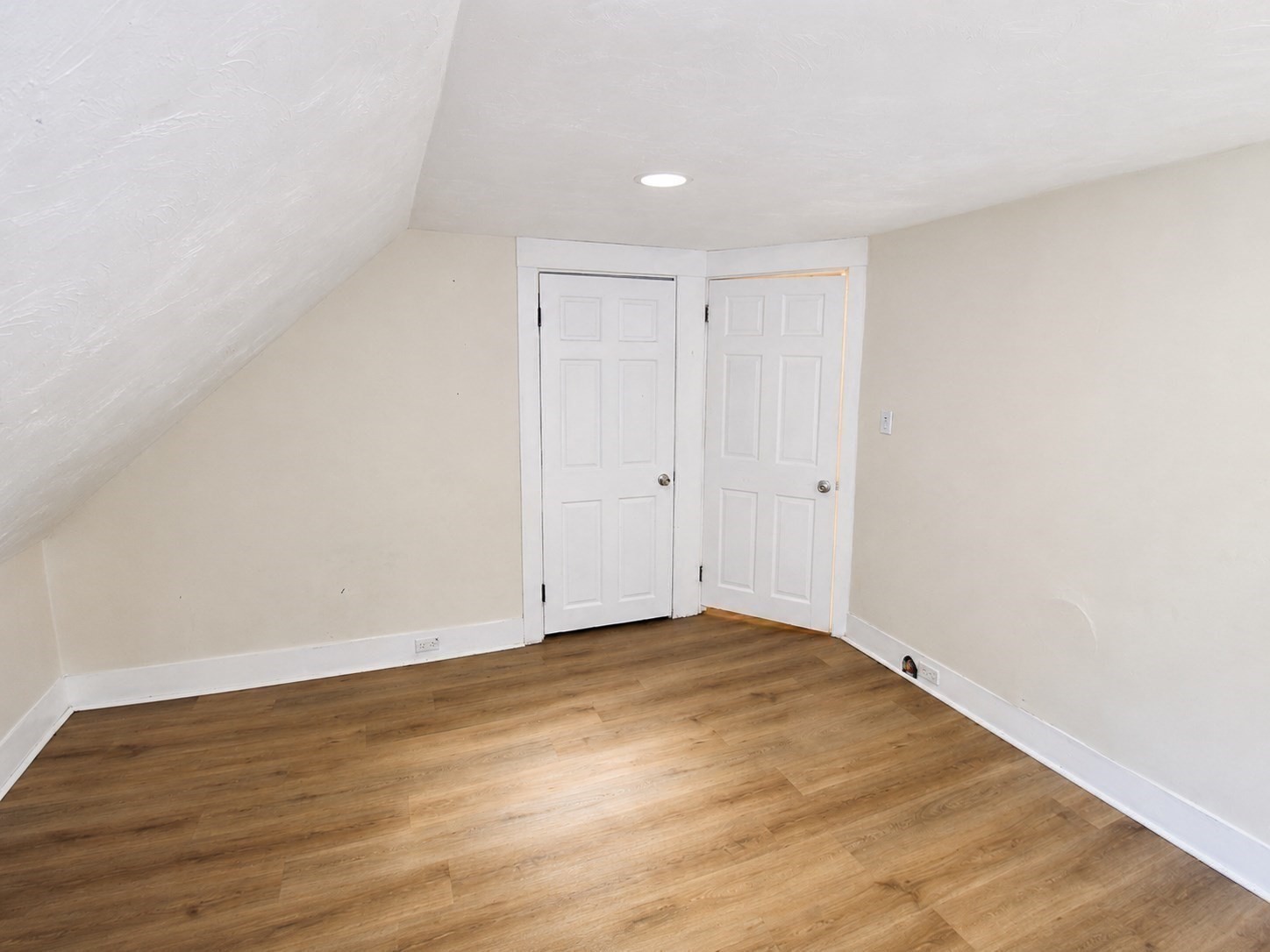 18 Bolton Pl