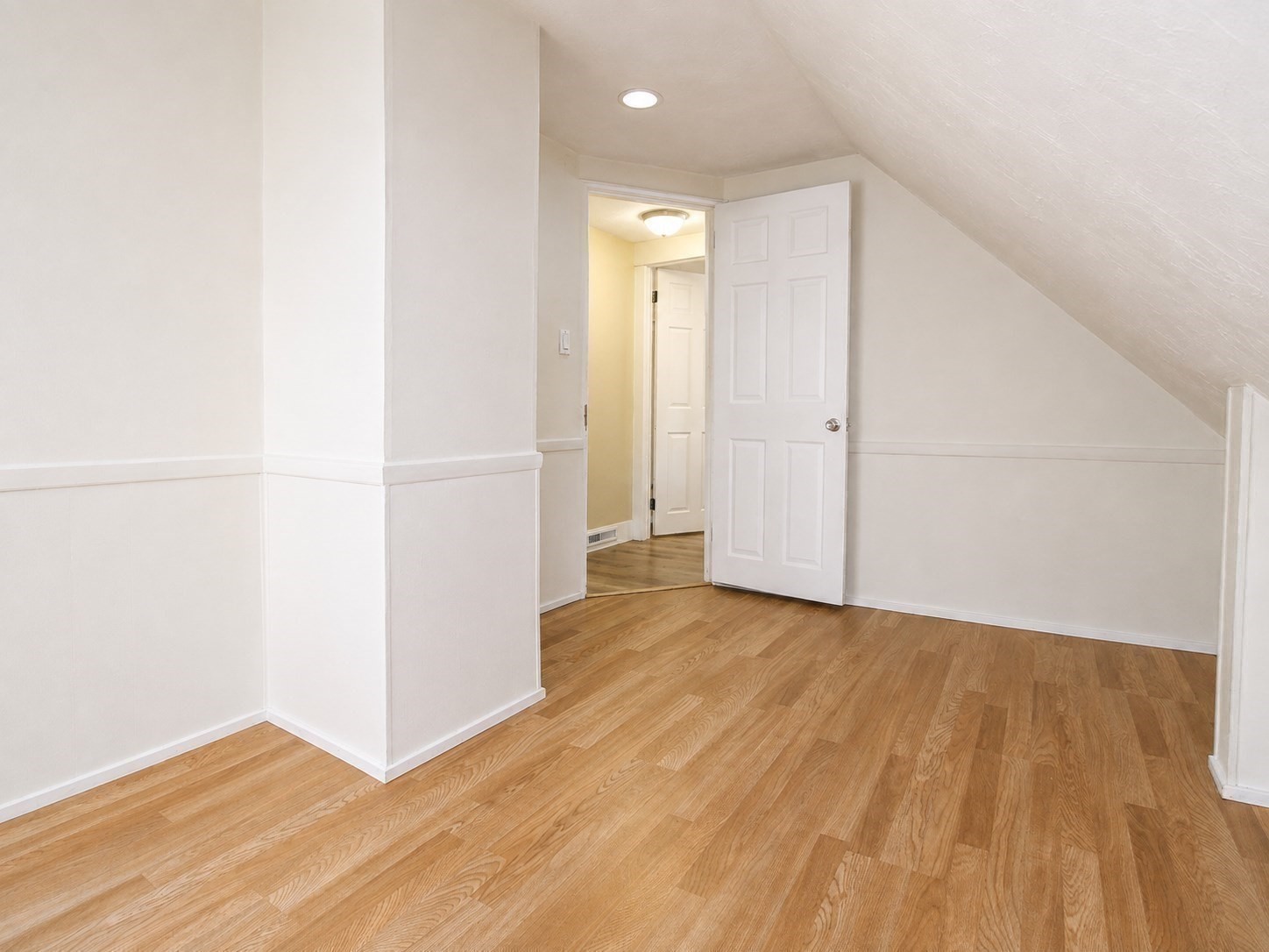 18 Bolton Pl