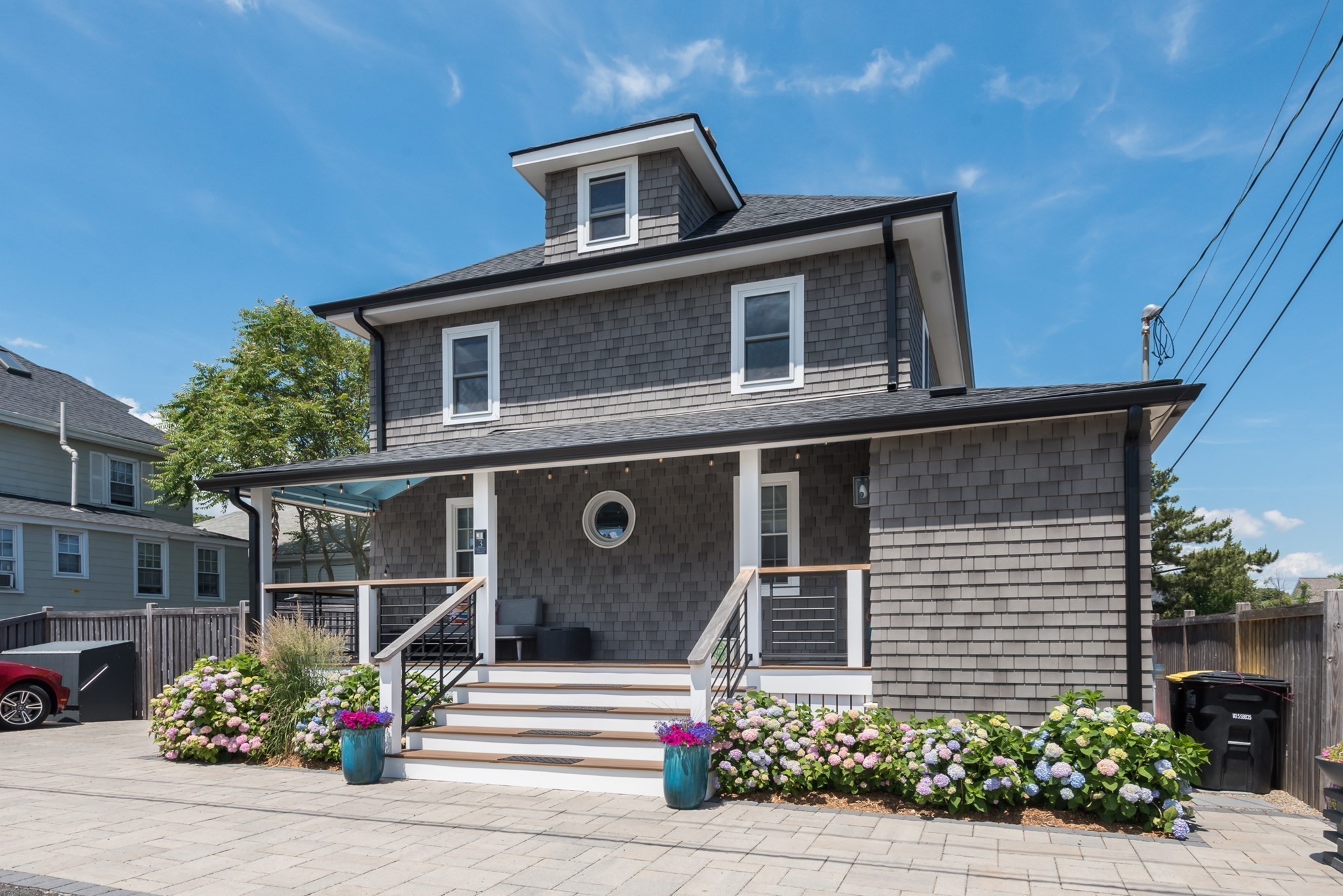3 Lincoln Street