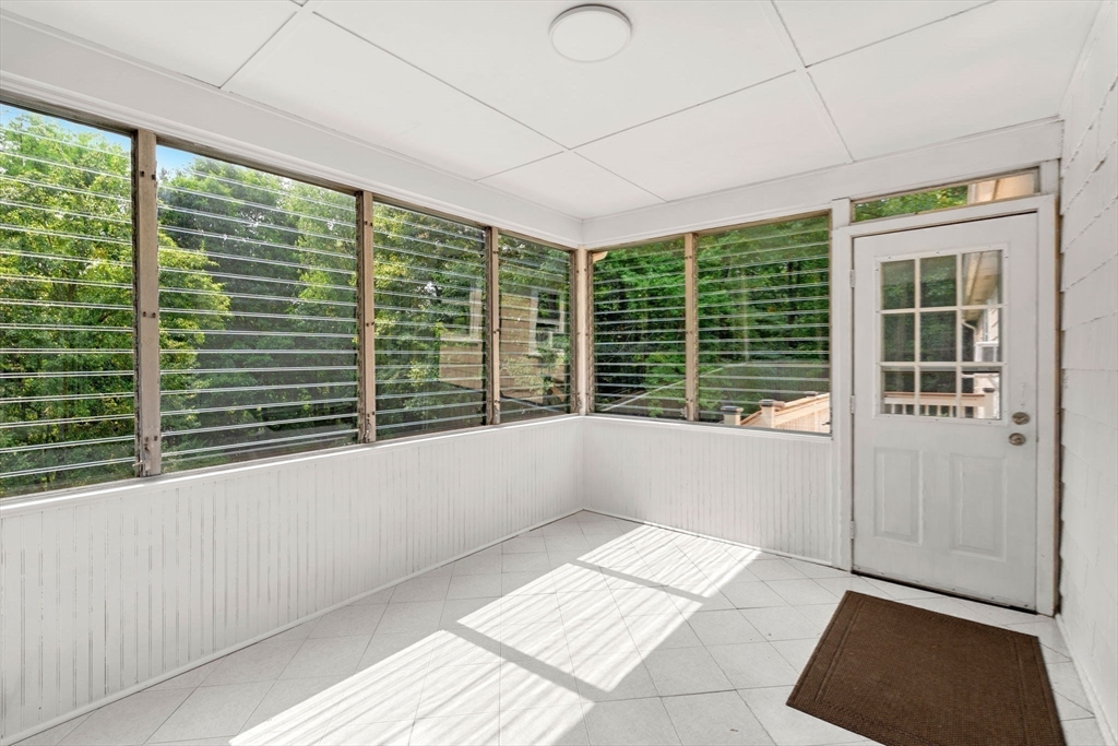 15 Crestwood Drive