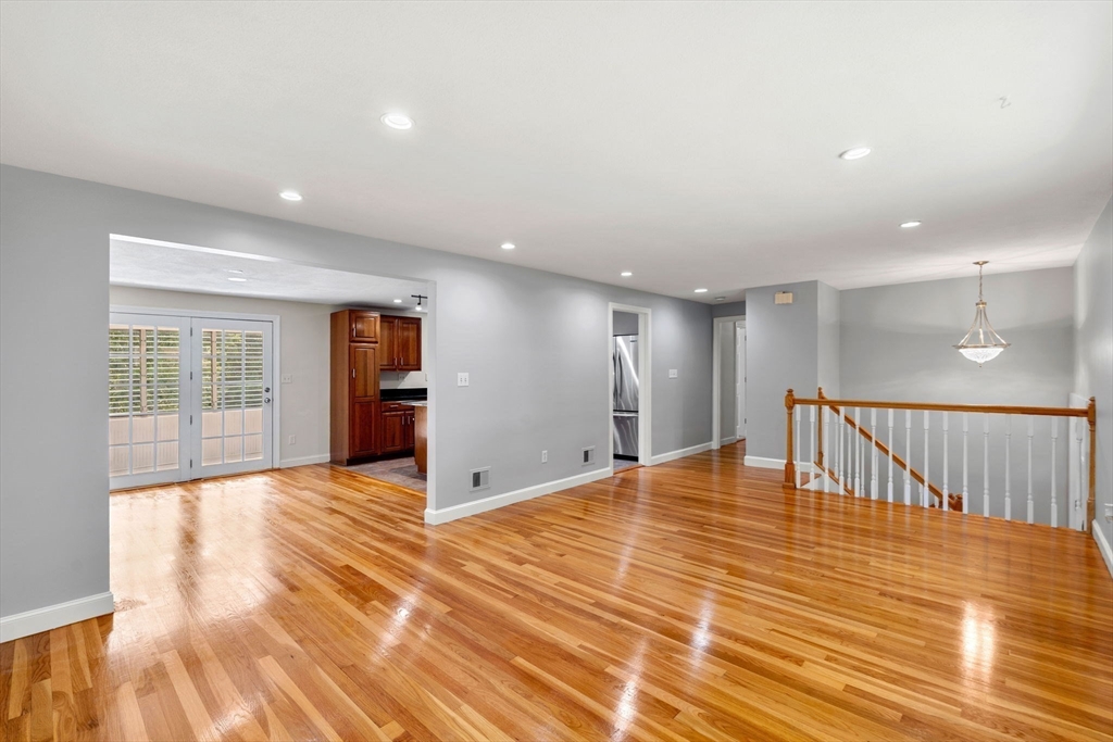 15 Crestwood Drive