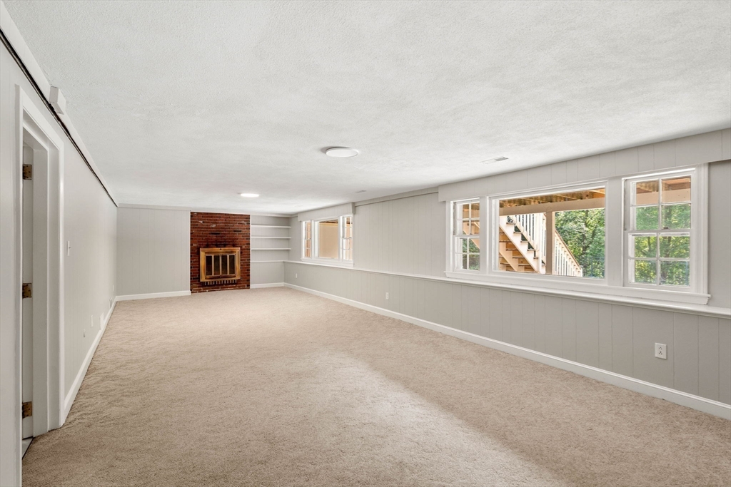 15 Crestwood Drive