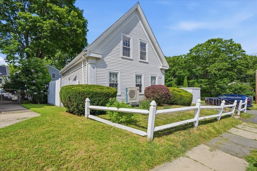 113 Temple St