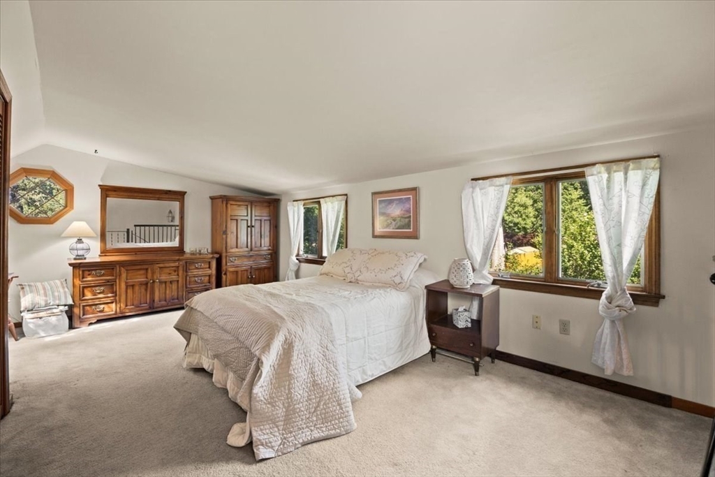 51 Temple Rd