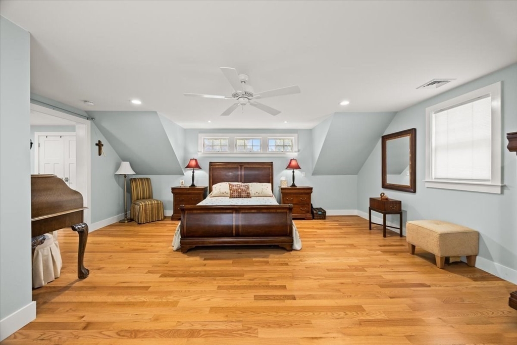 220 Center Street # 17