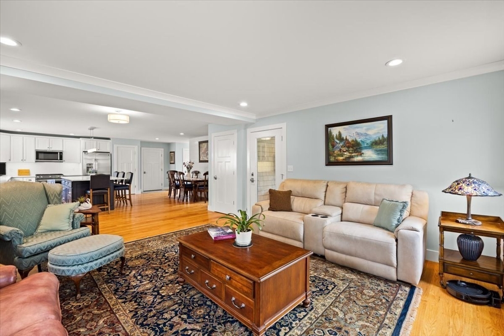 220 Center Street # 17