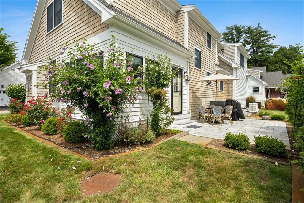 220 Center Street # 17