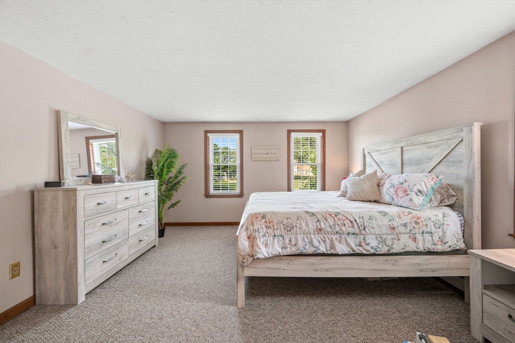 35 Kirk Cir
