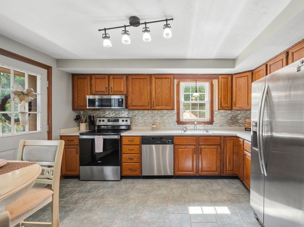 35 Kirk Cir