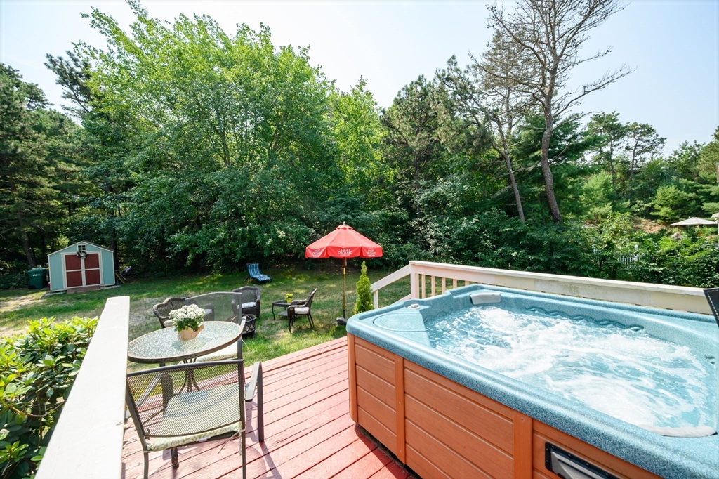 35 Kirk Cir