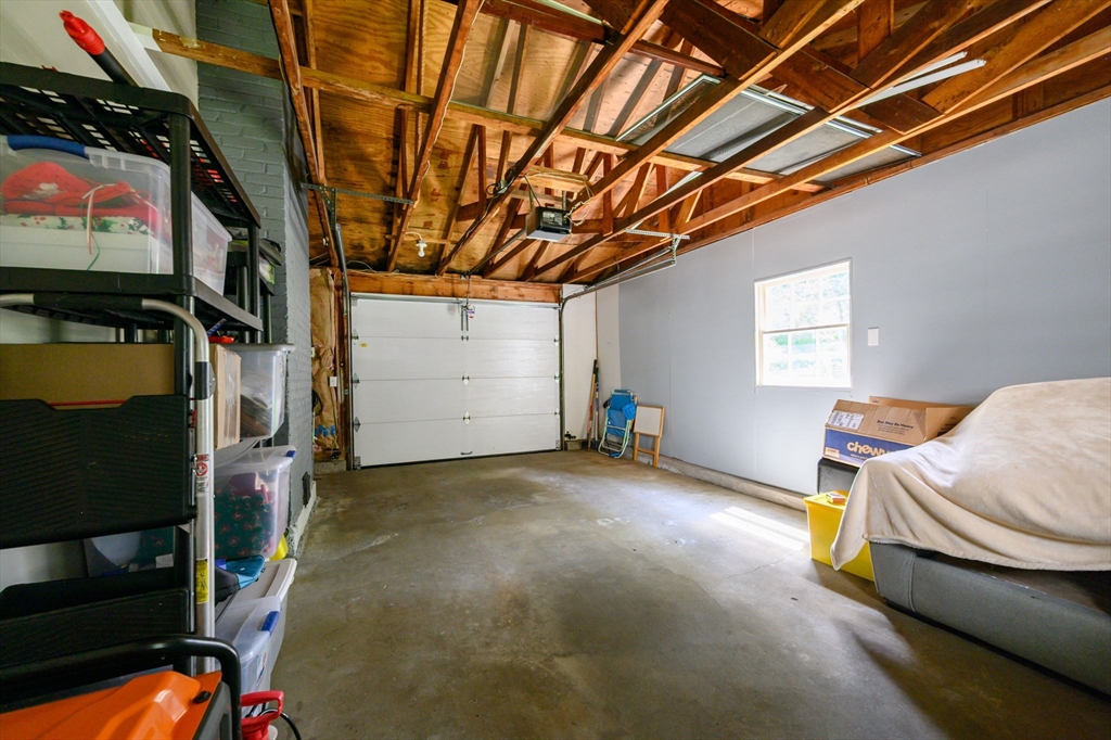 279 Center St