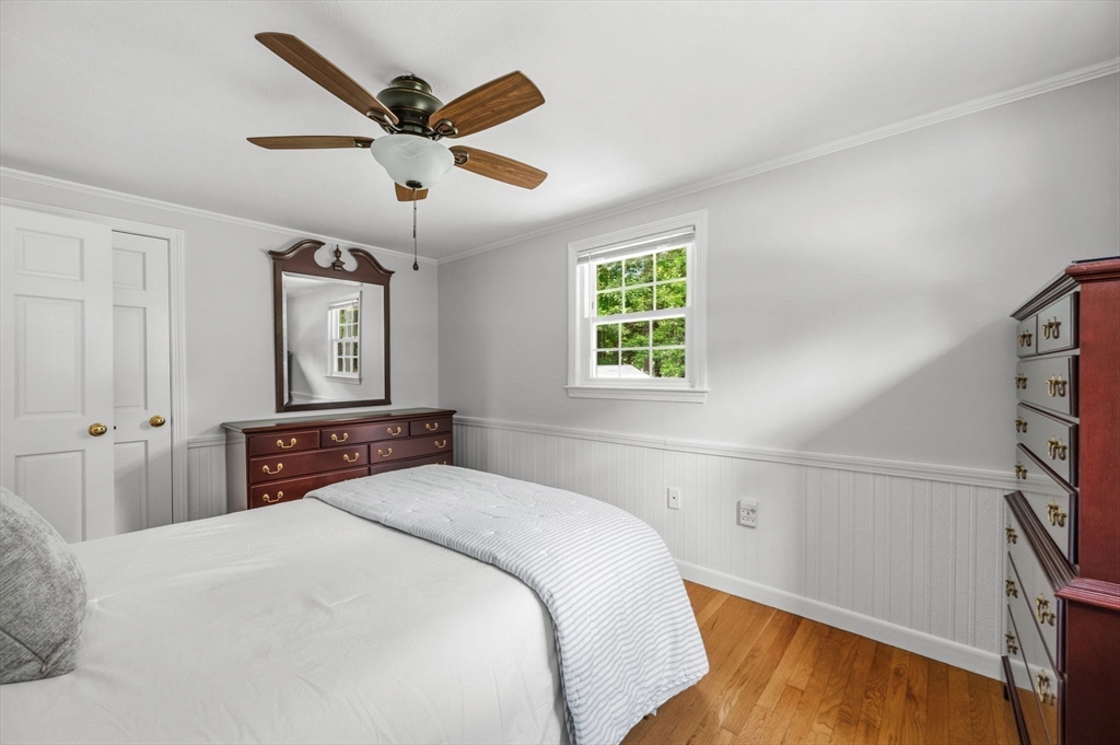279 Center St