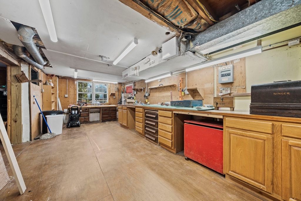 197 Circuit St
