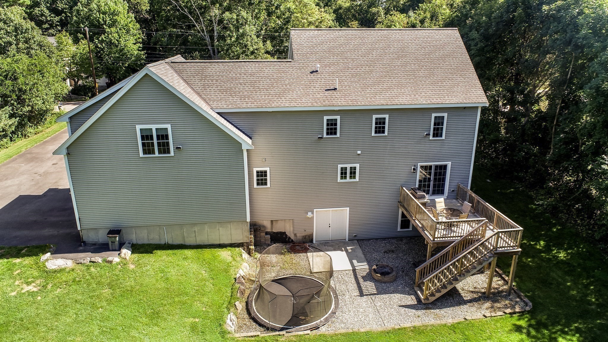 529 East St