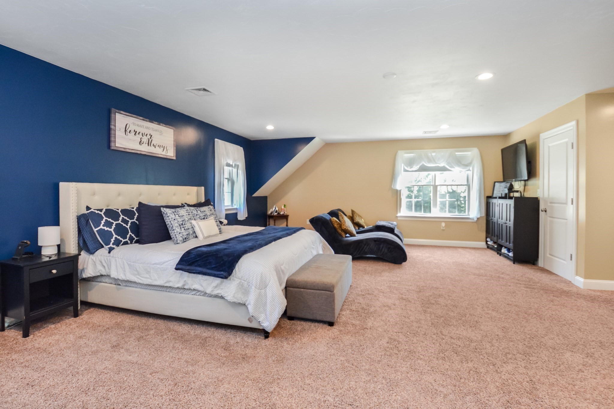 529 East St