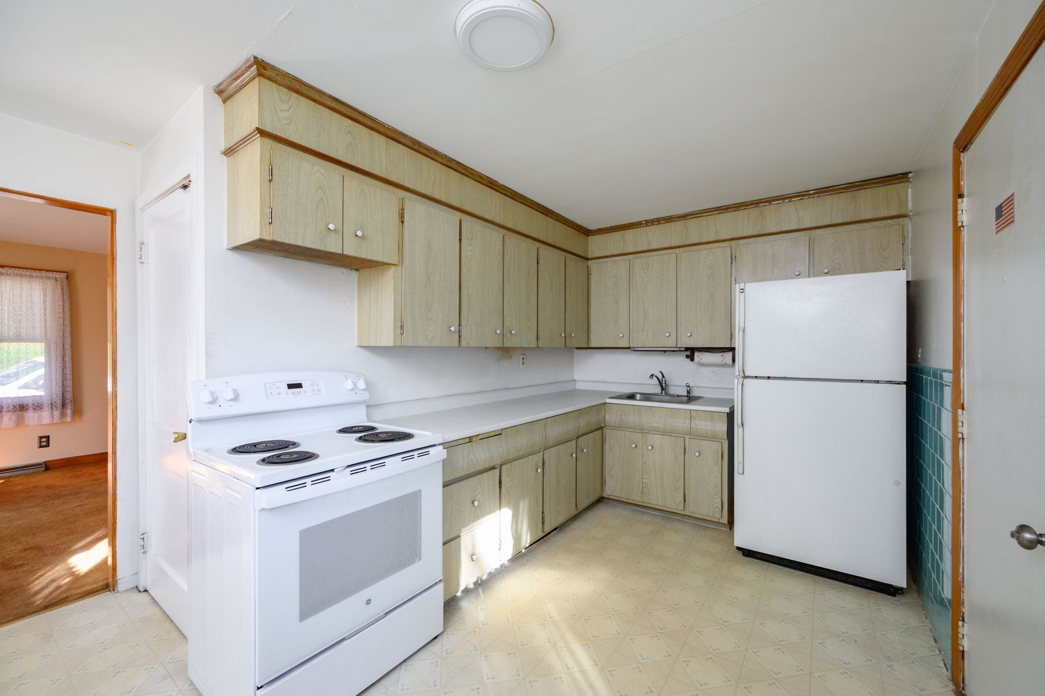 13 Hemlock Rd