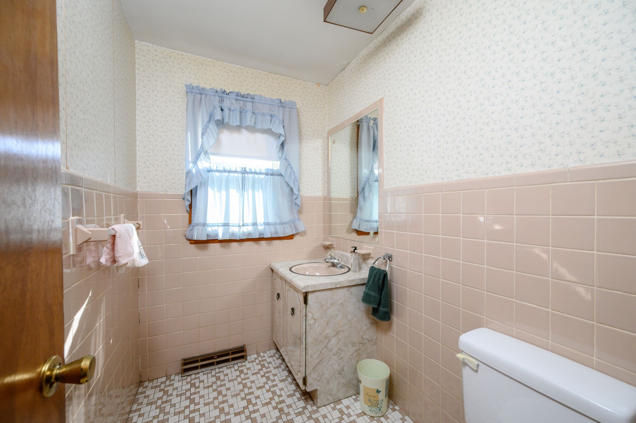 13 Hemlock Rd