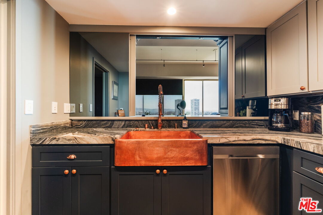 2170 E Century Park Unit: 1805