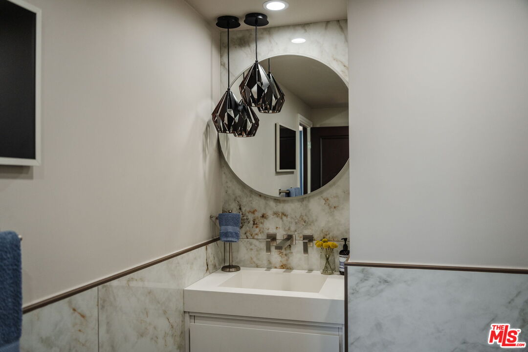 2170 E Century Park Unit: 1805