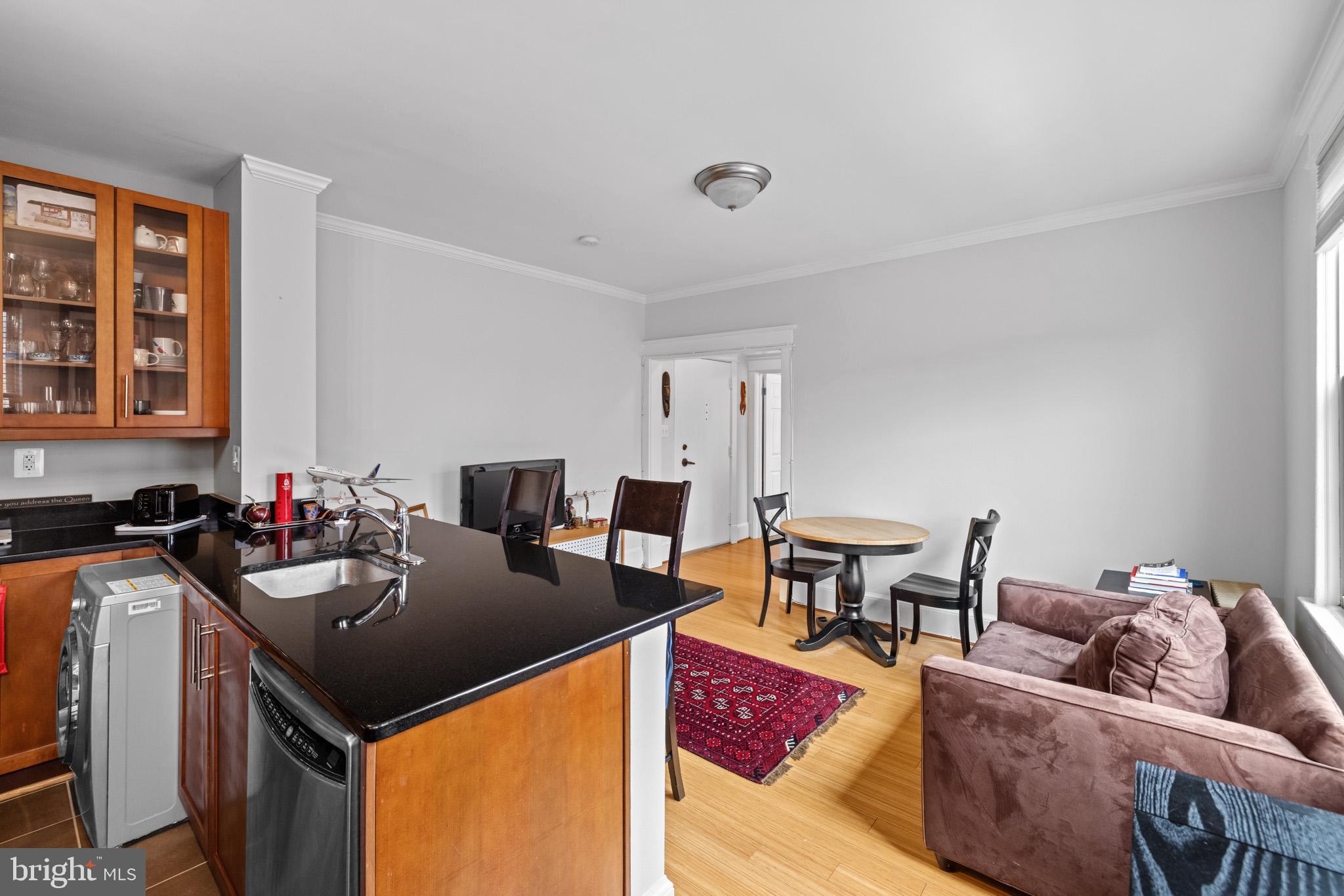 3024 WISCONSIN AVENUE NW 208