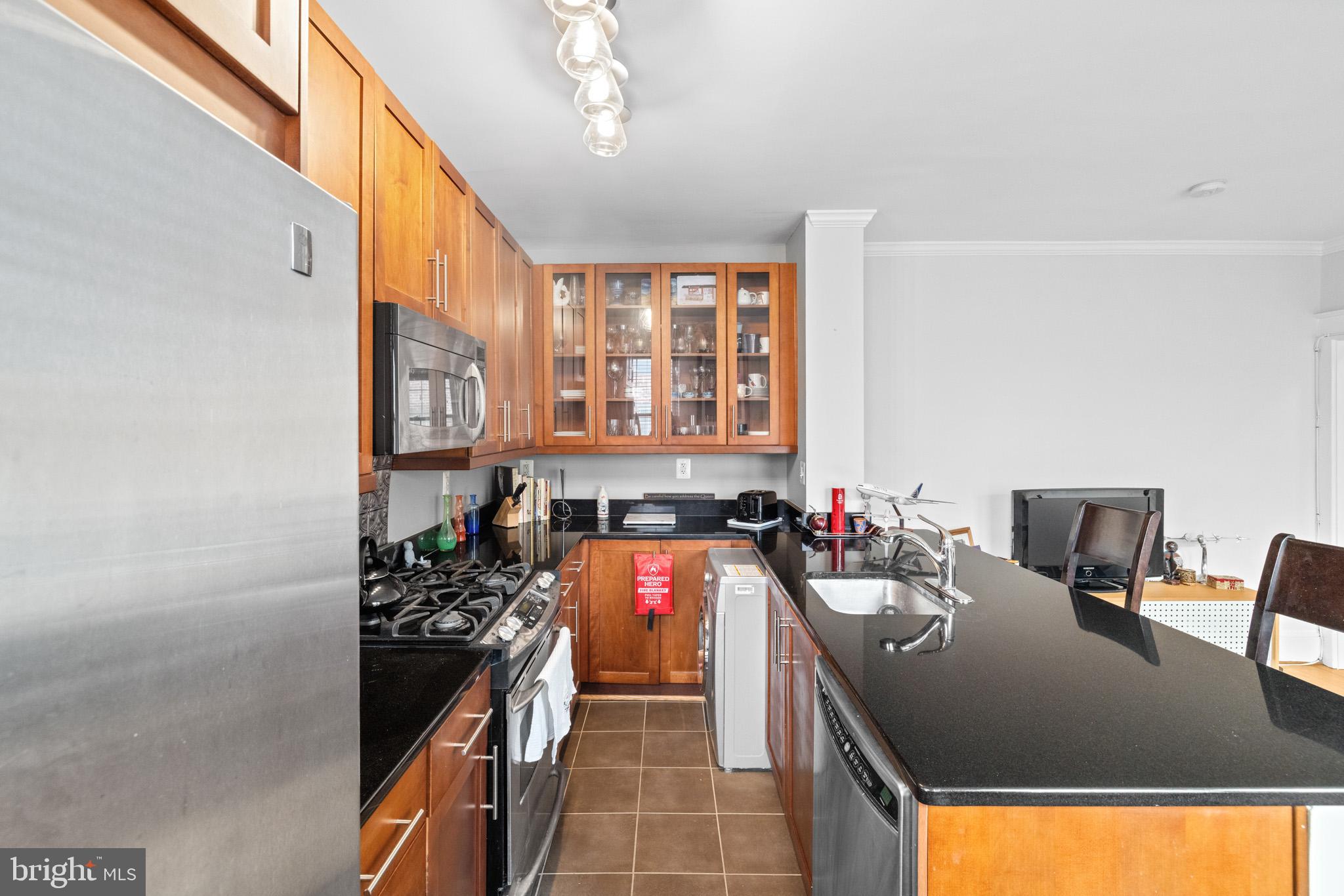 3024 WISCONSIN AVENUE NW 208