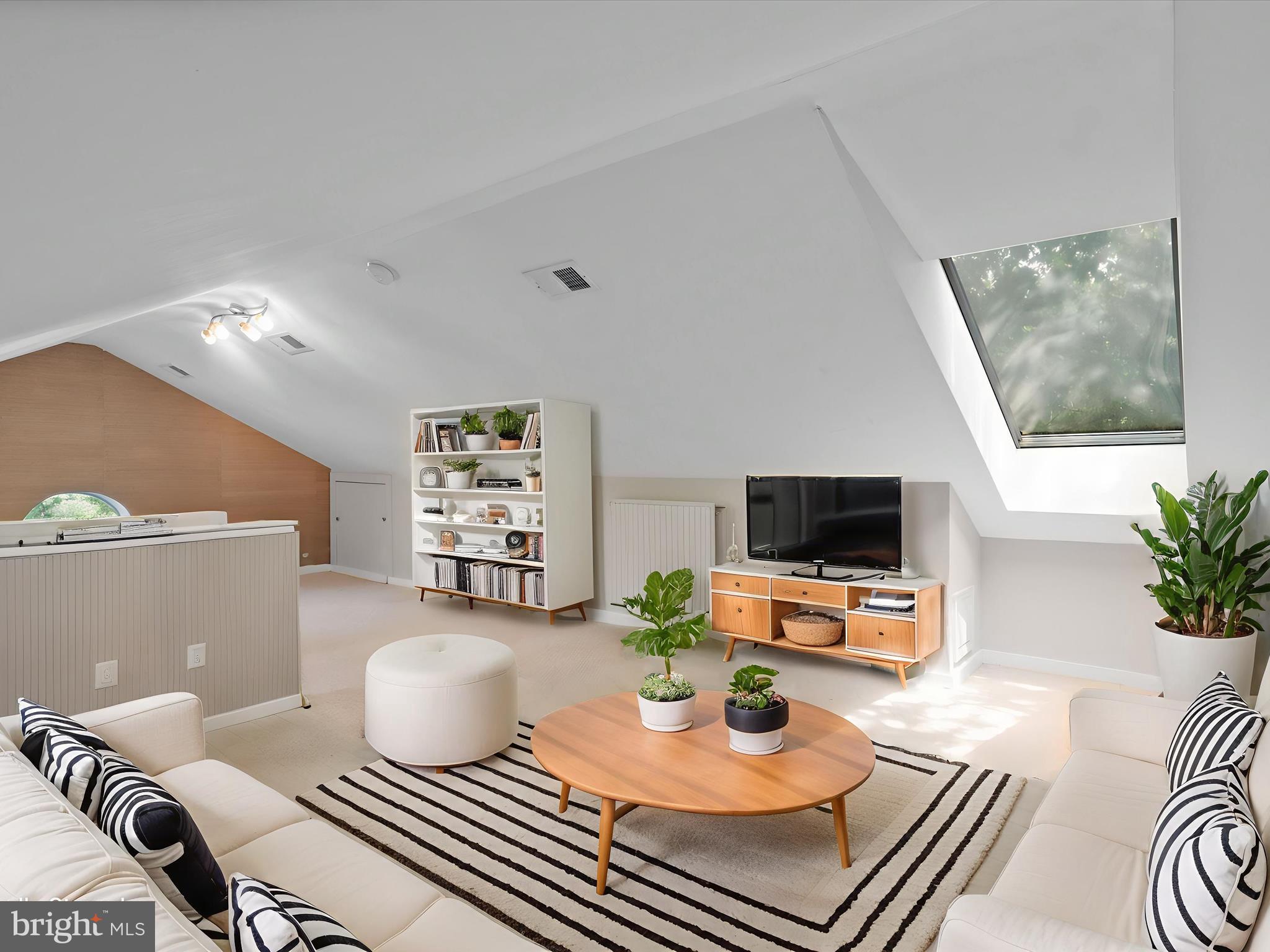 2721 ORDWAY STREET NW 5