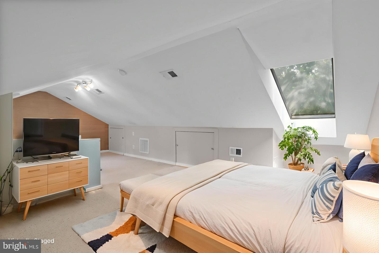 2721 ORDWAY STREET NW 5