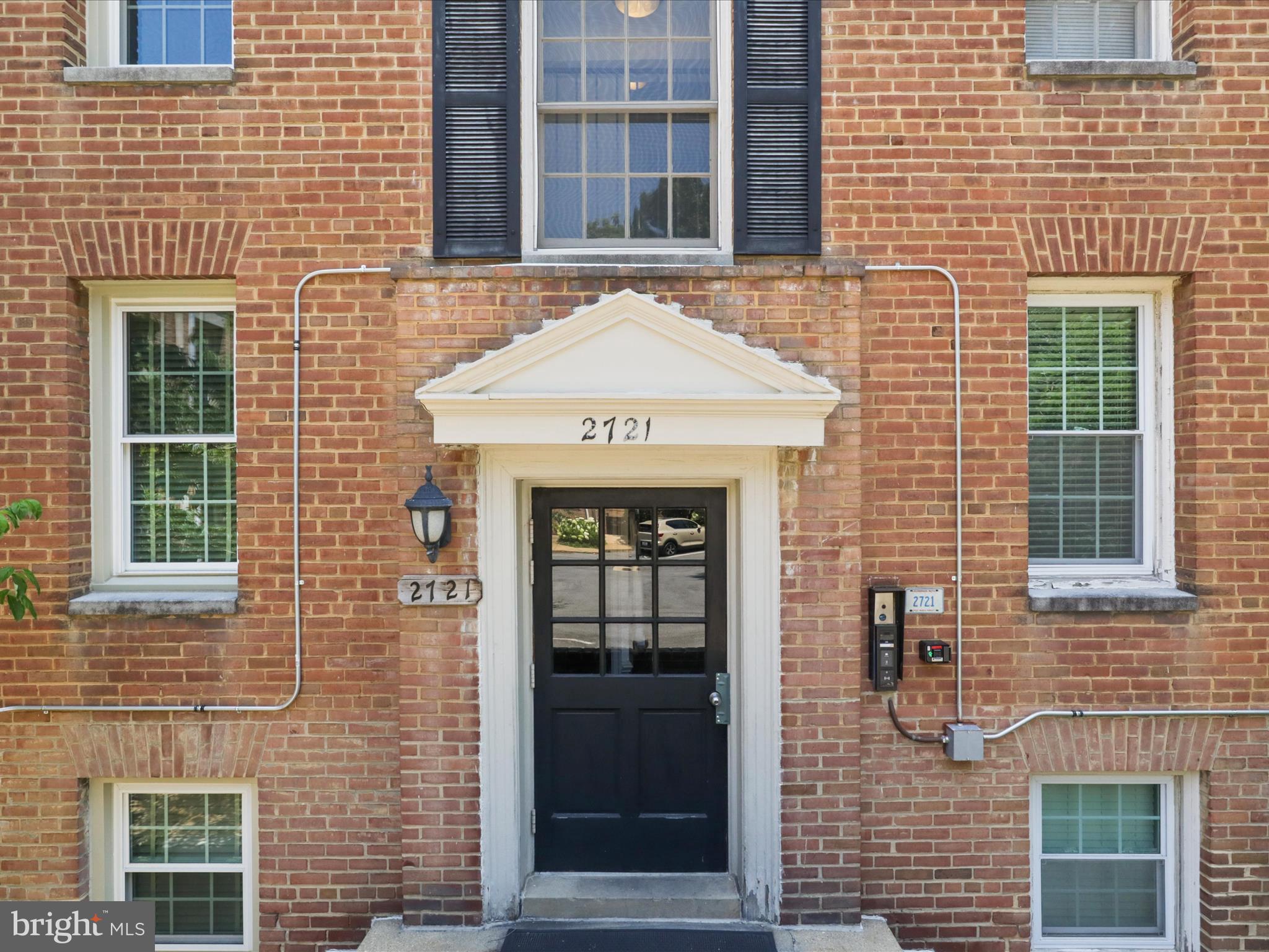 2721 ORDWAY STREET NW 5