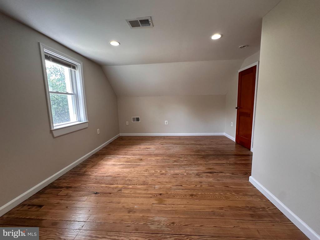 8060 TELEGRAPH ROAD