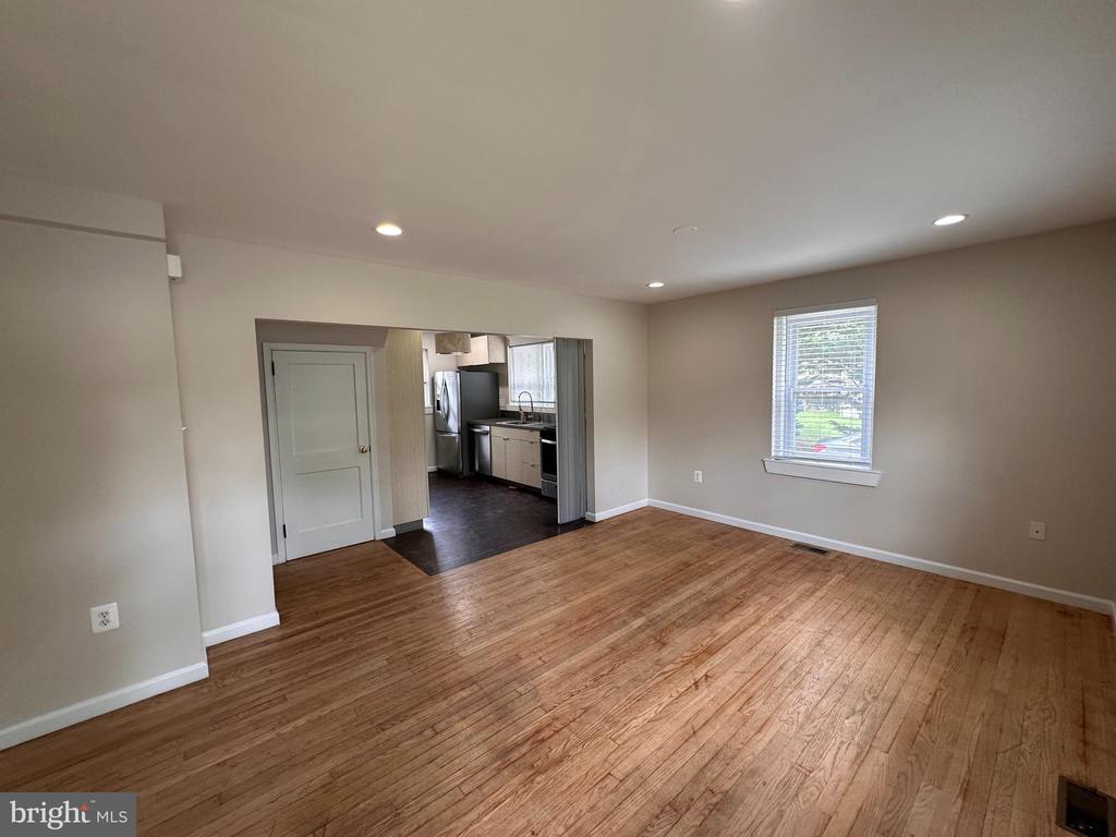 8060 TELEGRAPH ROAD