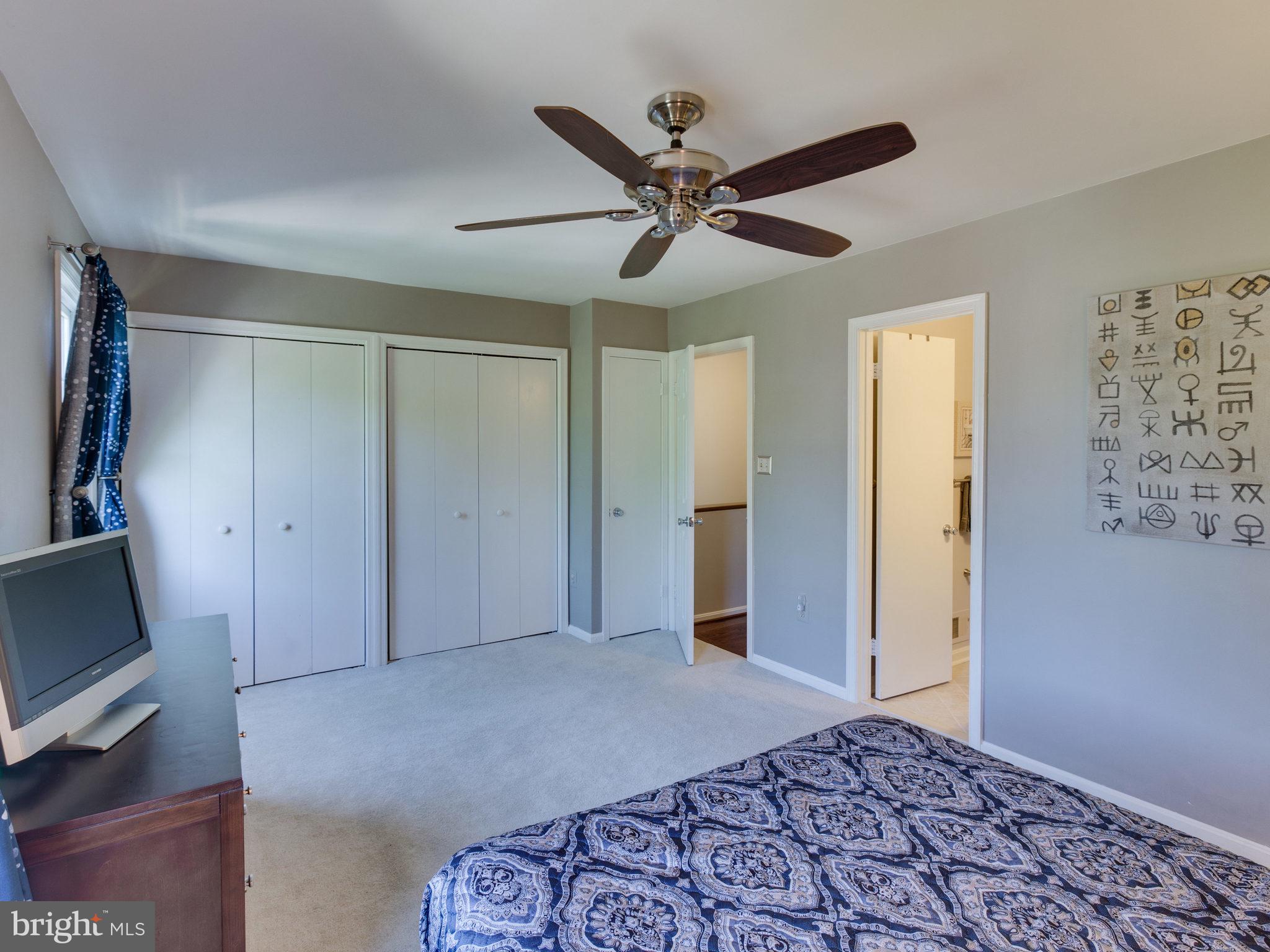 27 CARRIAGE HOUSE CIRCLE