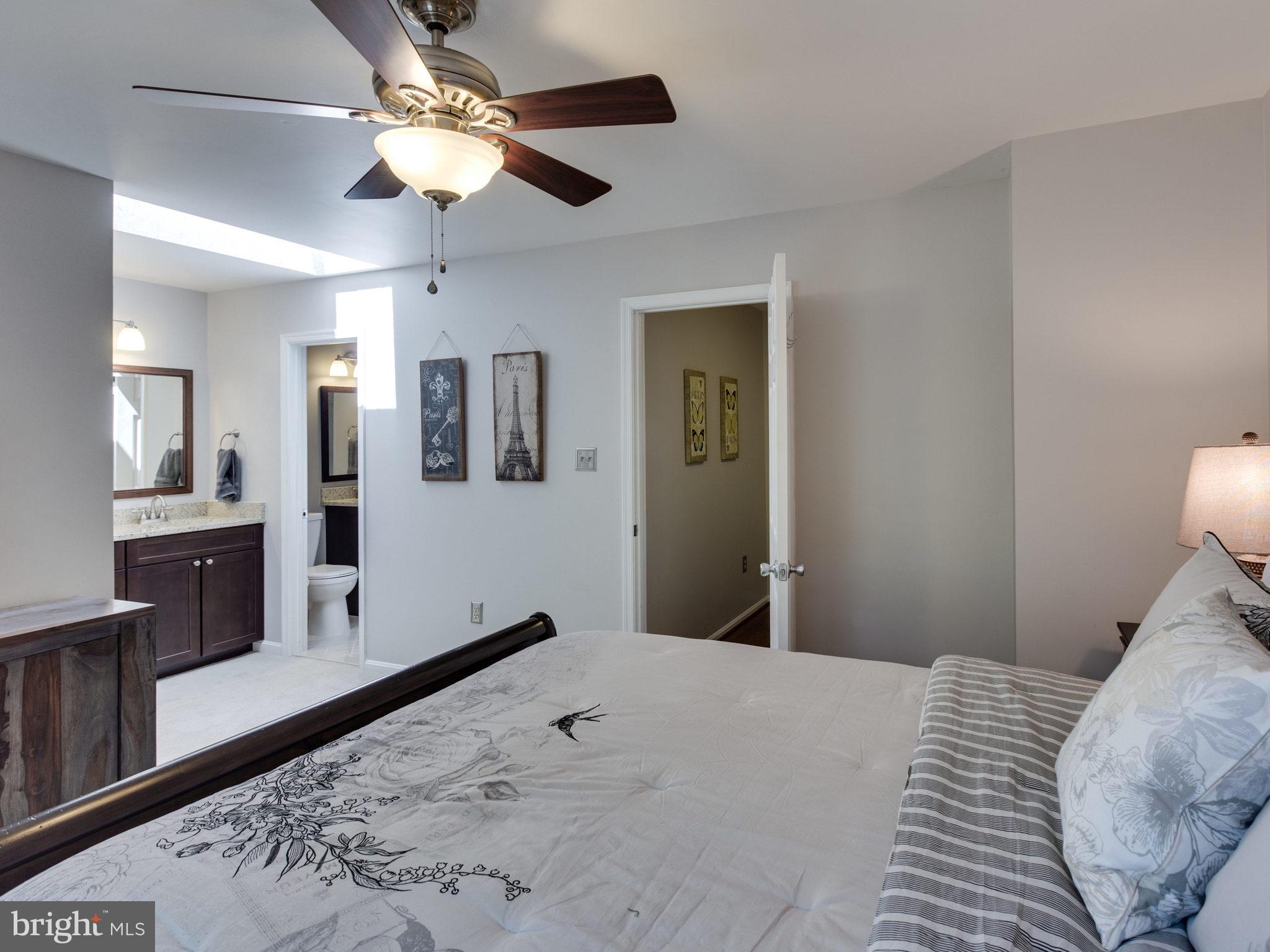 27 CARRIAGE HOUSE CIRCLE