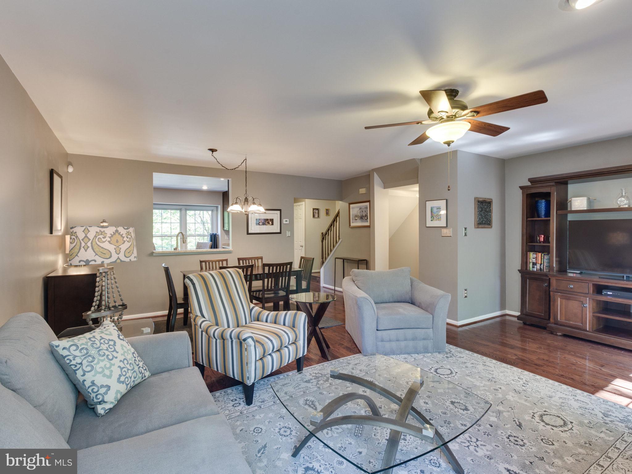 27 CARRIAGE HOUSE CIRCLE