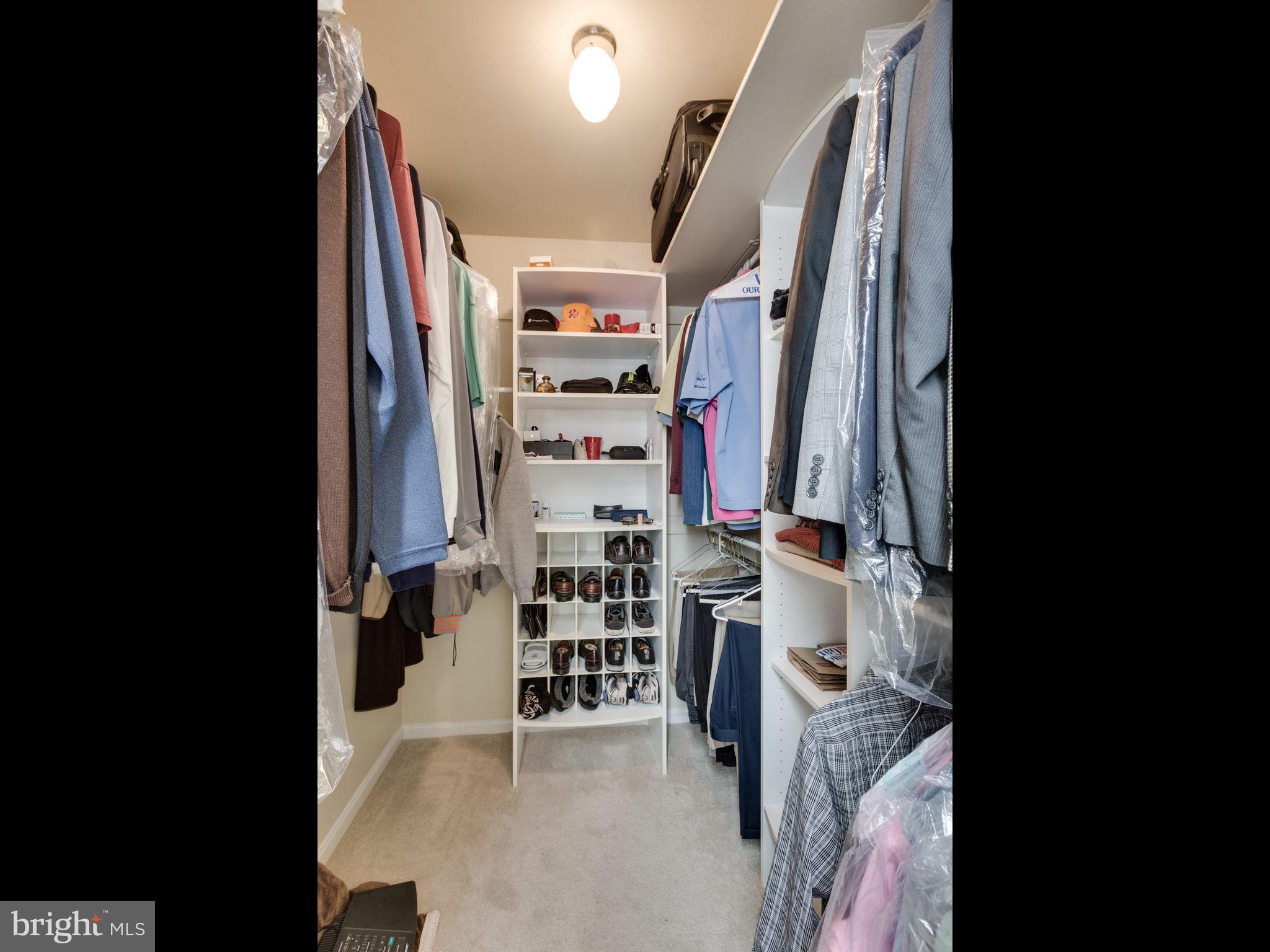 27 CARRIAGE HOUSE CIRCLE