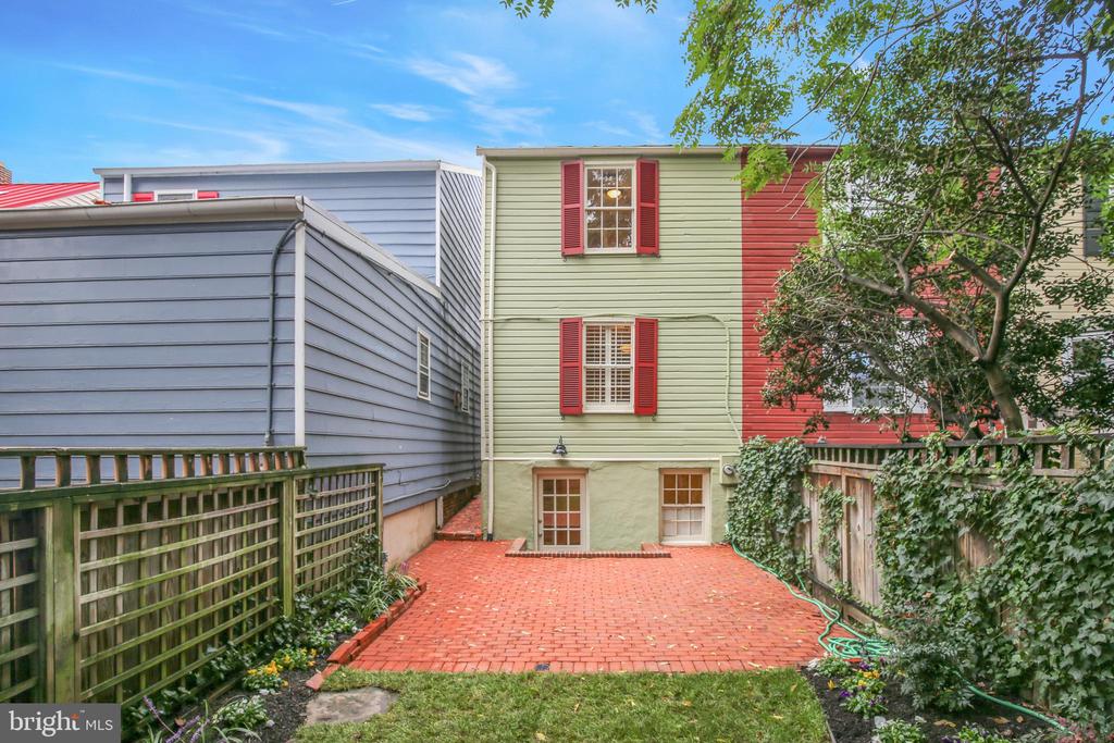 319 N SAINT ASAPH STREET N