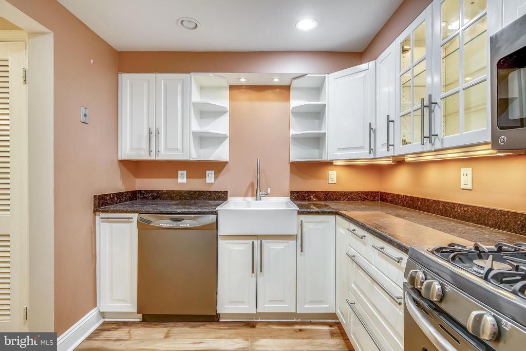 319 N SAINT ASAPH STREET N