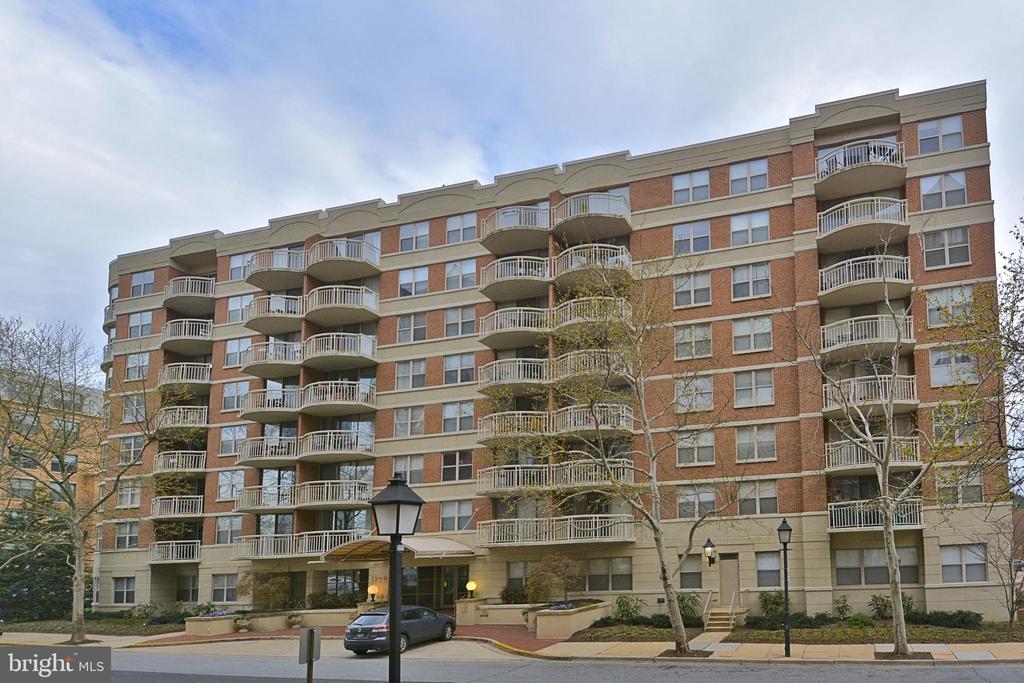 1200 BRADDOCK PLACE 610