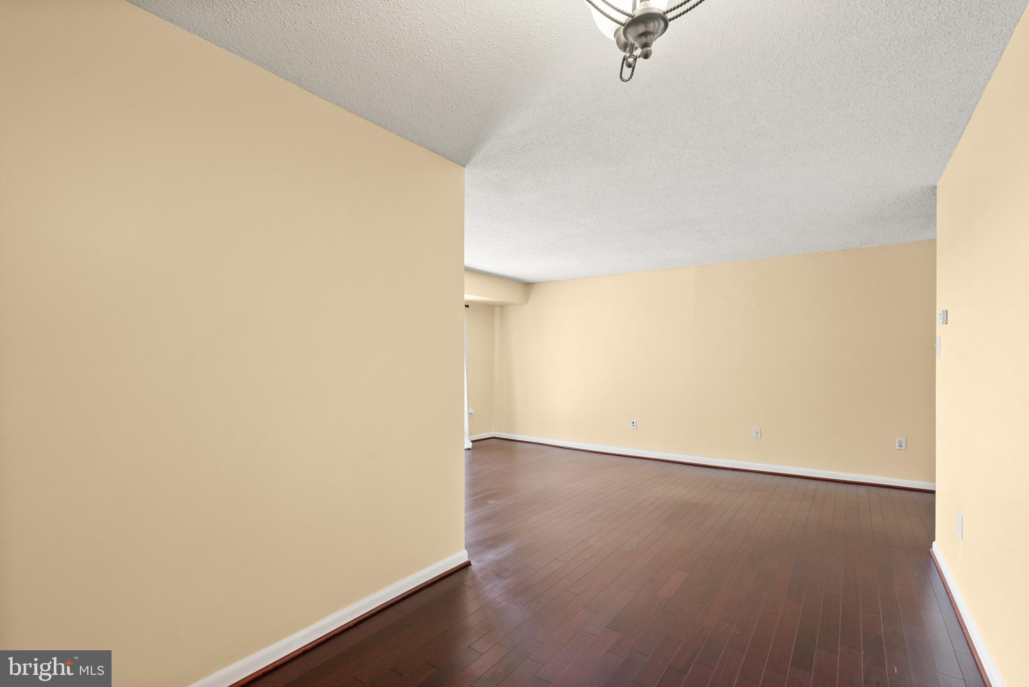 200 N PICKETT STREET N 1515