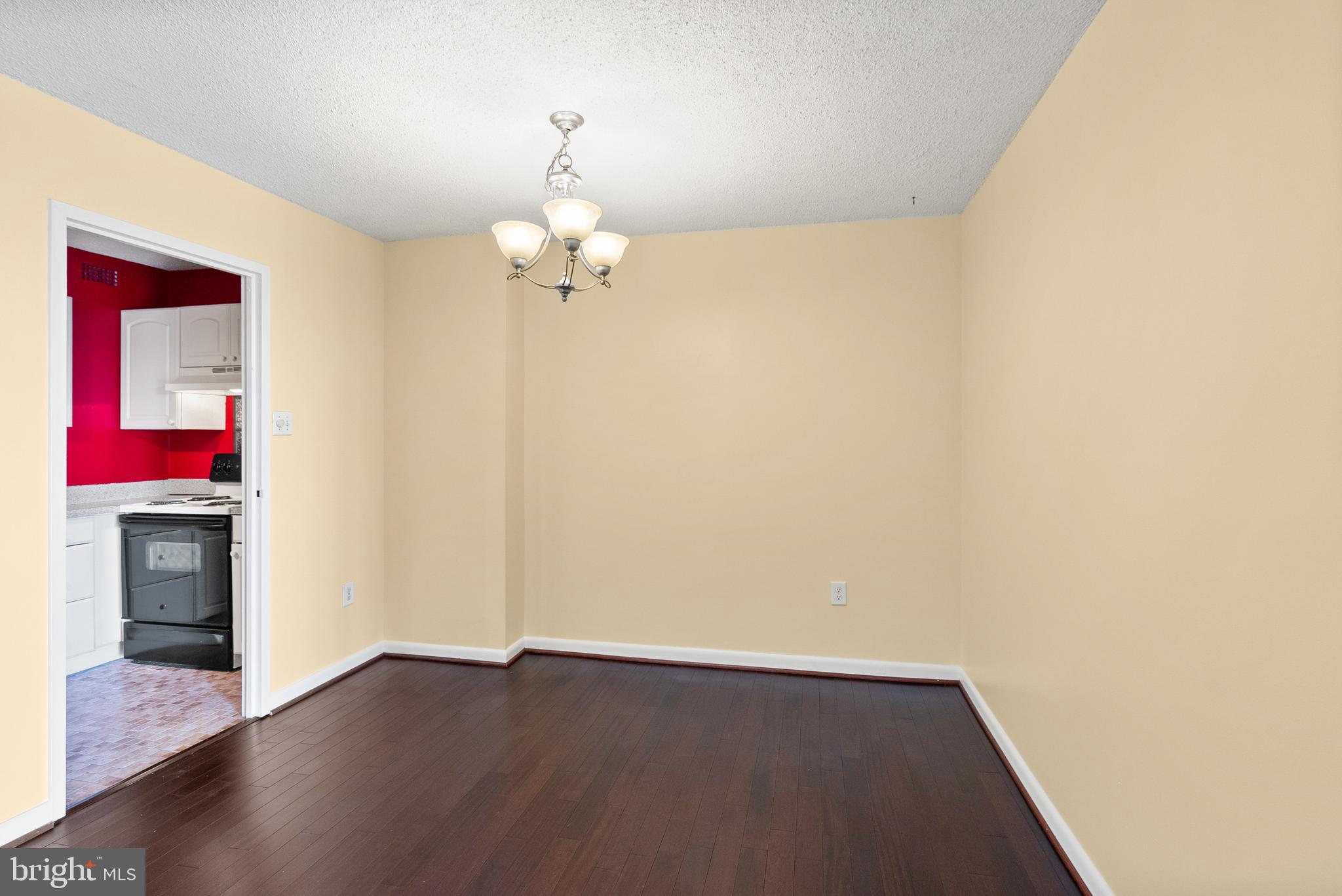 200 N PICKETT STREET N 1515