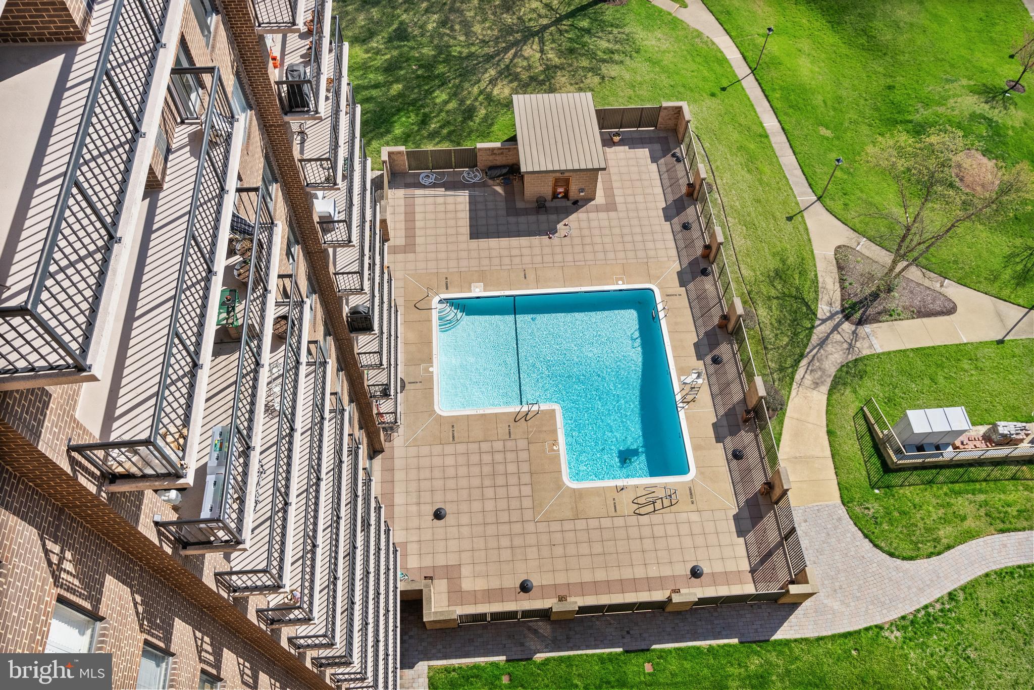 200 N PICKETT STREET N 1515