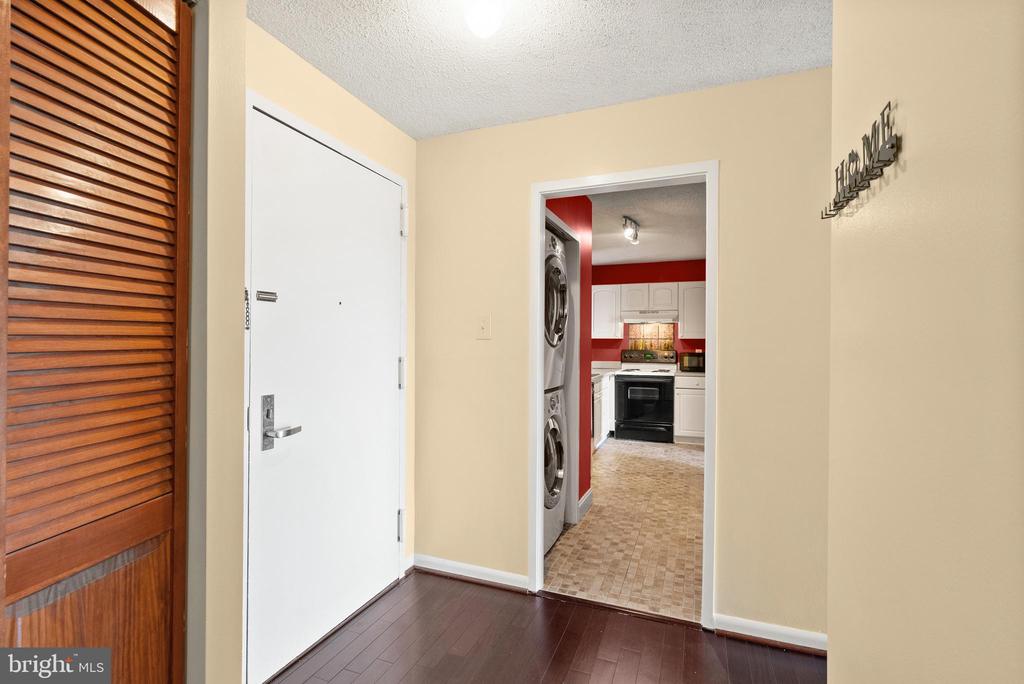 200 N PICKETT STREET N 1515