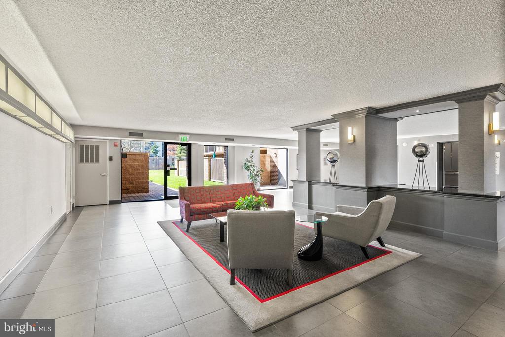200 N PICKETT STREET N 1515