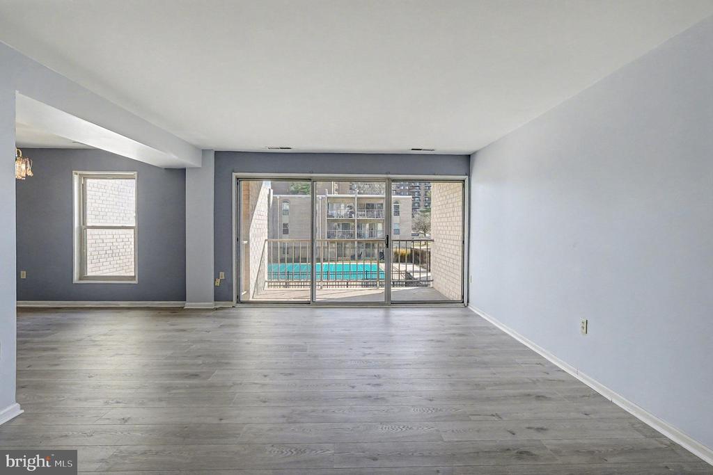 29 CANTERBURY SQUARE 201