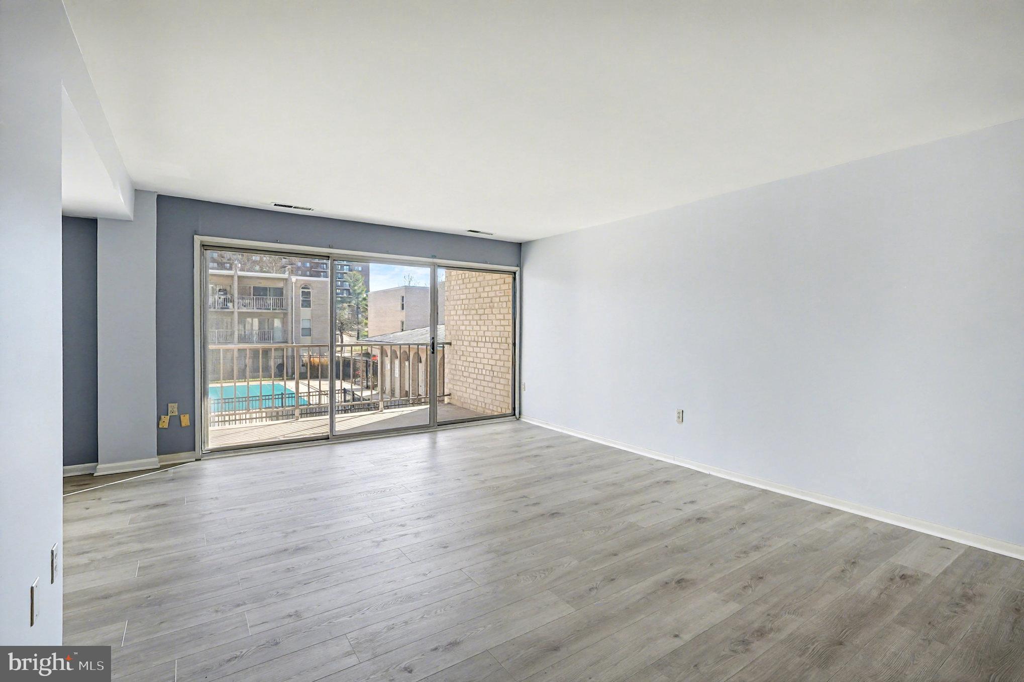 29 CANTERBURY SQUARE 201