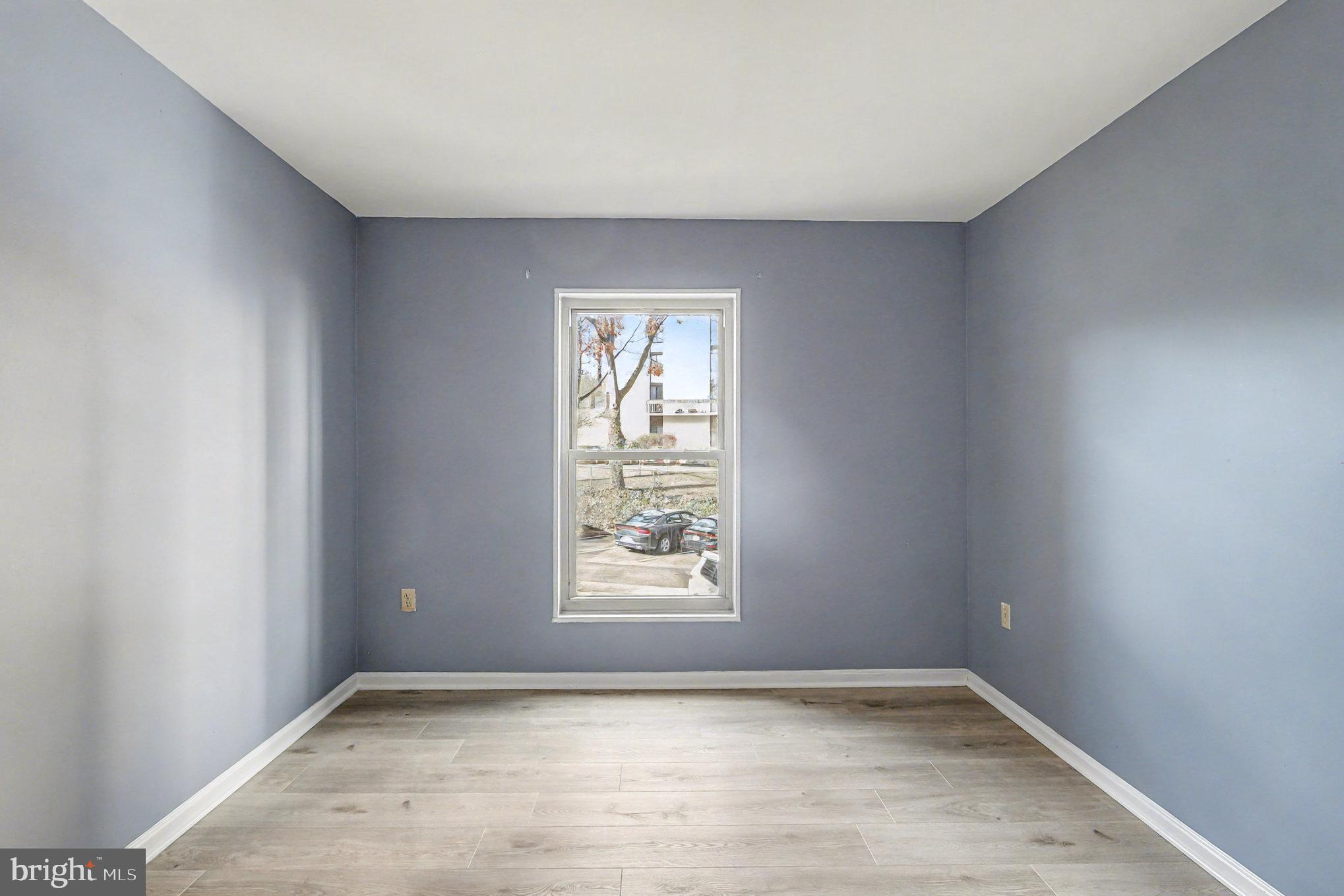 29 CANTERBURY SQUARE 201