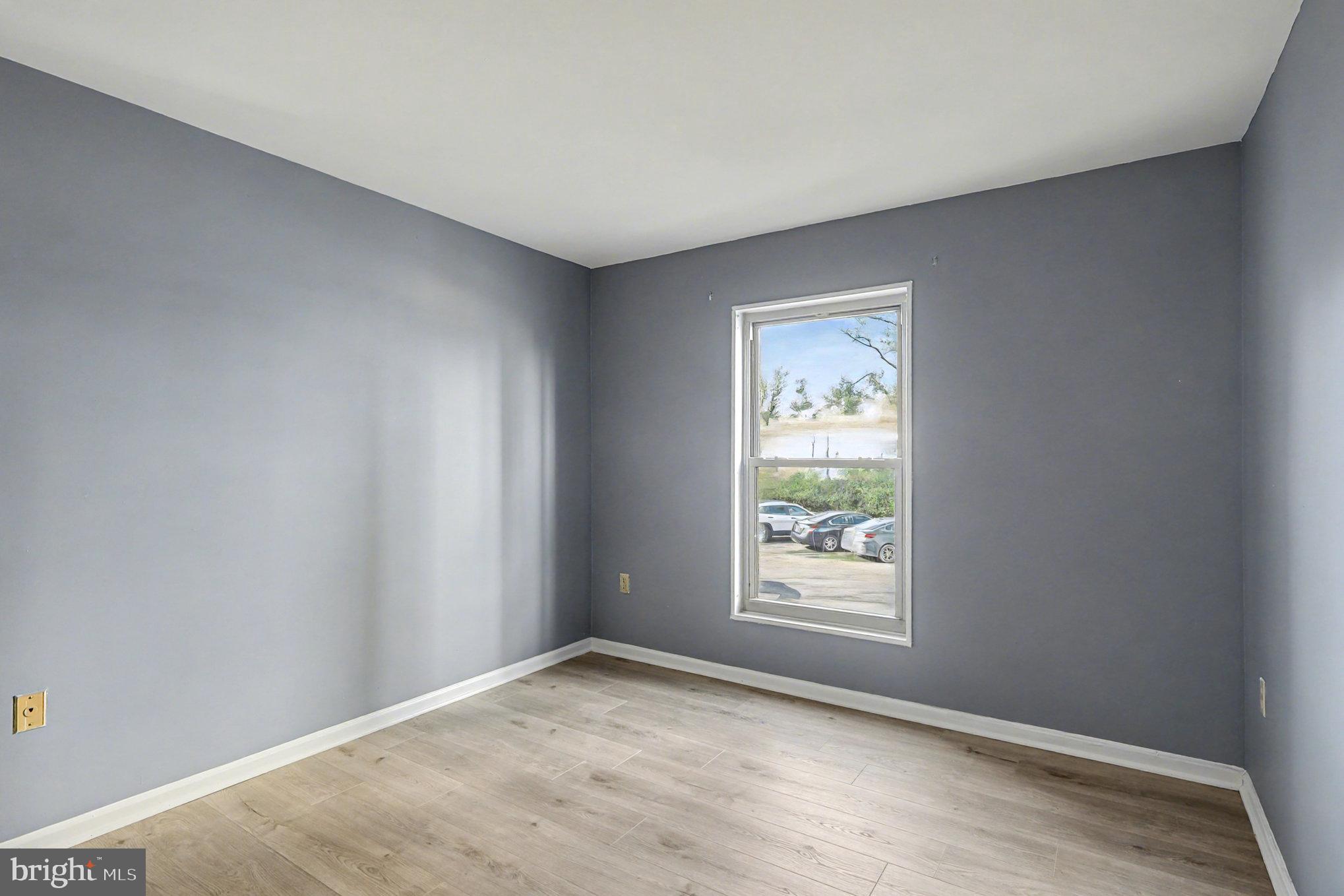 29 CANTERBURY SQUARE 201