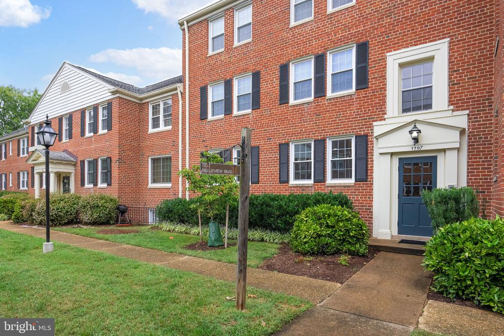 1707 BELLE VIEW BOULEVARD A1