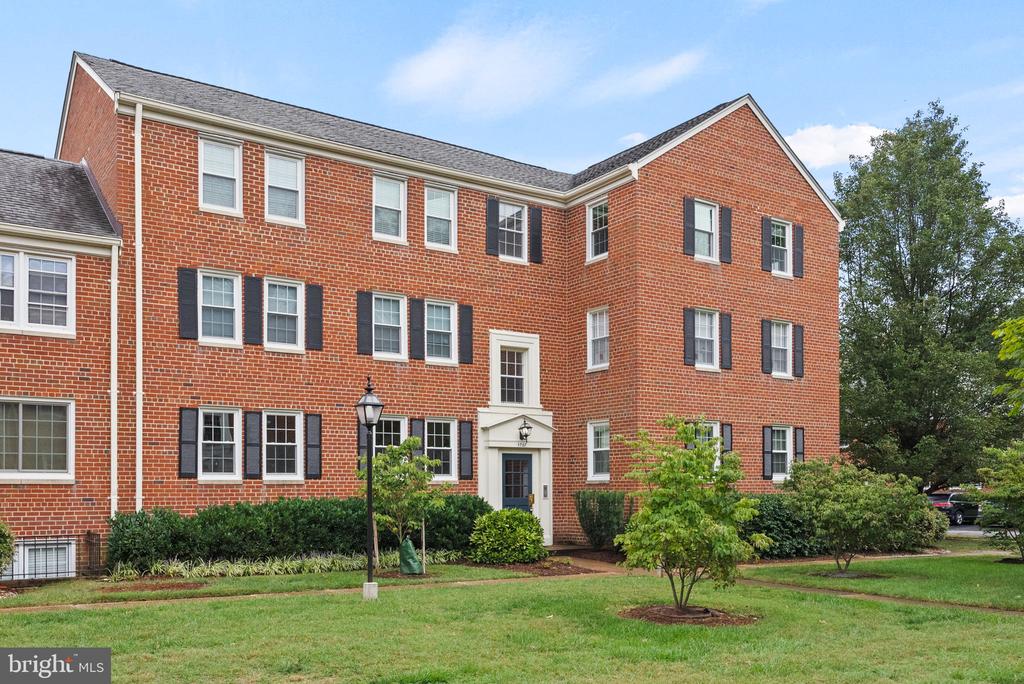 1707 BELLE VIEW BOULEVARD A1