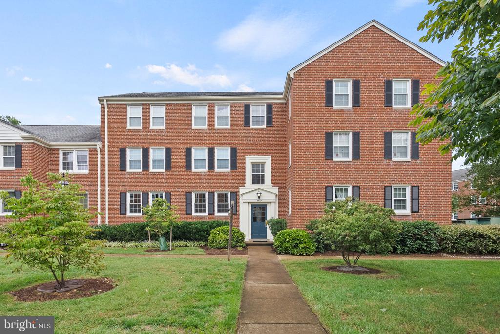 1707 BELLE VIEW BOULEVARD A1